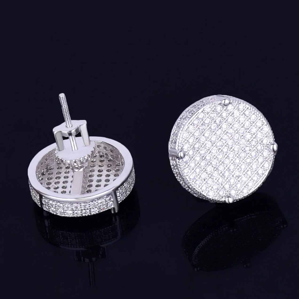 Pendientes redondos de 4 mm con cierre de rosca y circonitas cúbicas AAAA en tono dorado para hombre