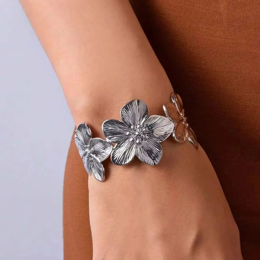 Flower Chunky Opening Bangles For Women Waterproof Stainless Steel Flowers Wide Bracelet