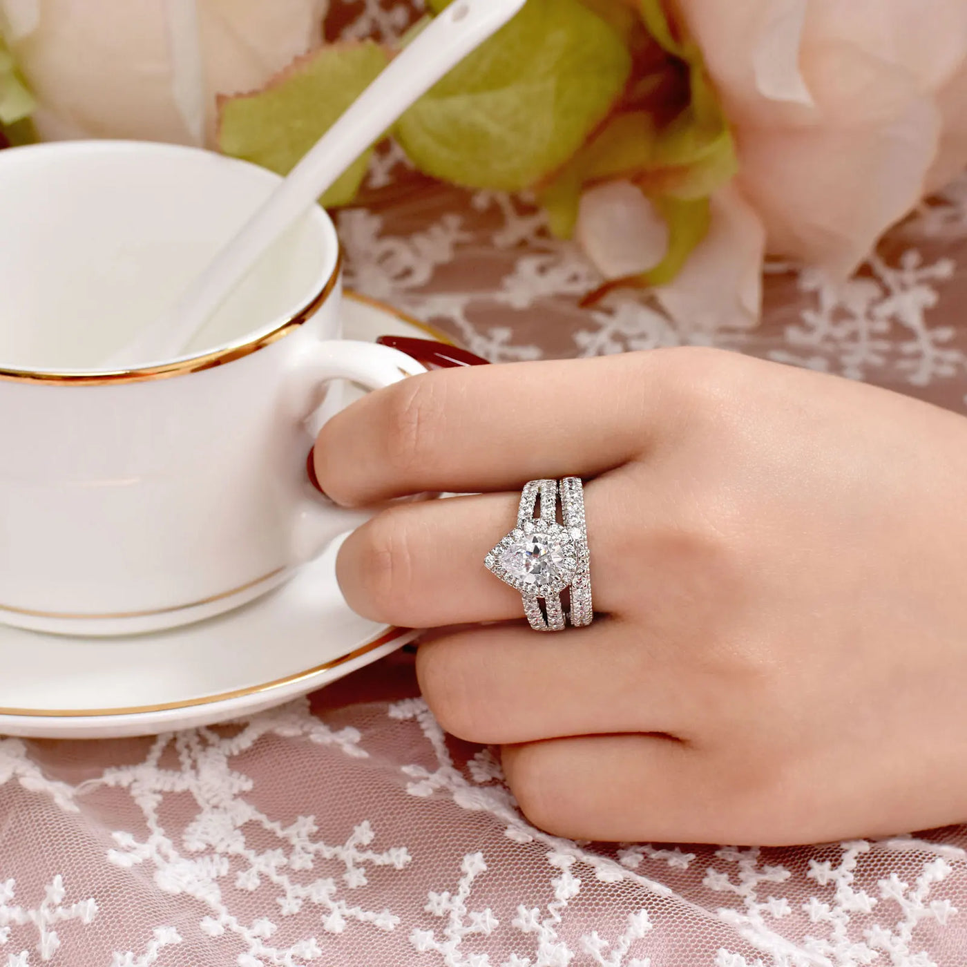 Newshe 925 Sterling Silver Engagement Rings Set on hand.
