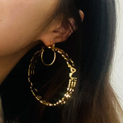 Pendientes de aro personalizados con nombre para mujer, aretes con nombre personalizado, aretes grandes con letras circulares, joyería de acero inoxidable dorada.